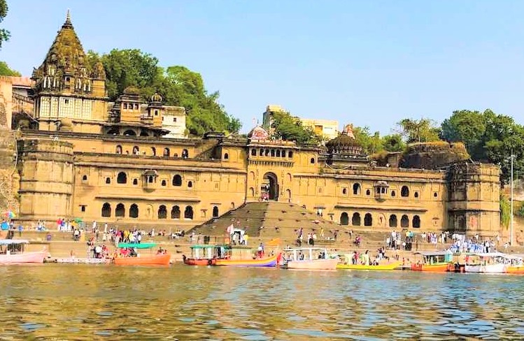 HOME 2 Maheshwar Fort and Narmada River viewed from a boat in Madhya Pradesh