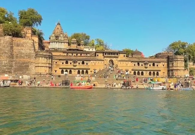 Maheshwar Fort and Narmada River viewed from a boat in Madhya Pradesh