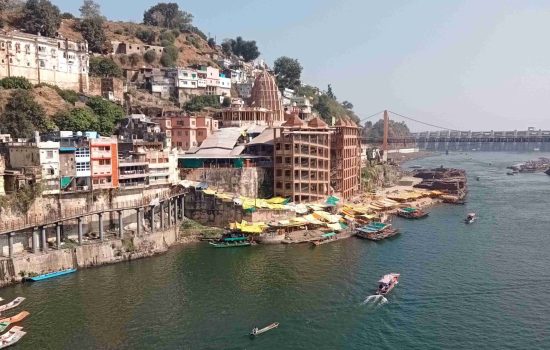 Omkareshwar Jyotirlinga temple and Narmada River in Madhya Pradesh
